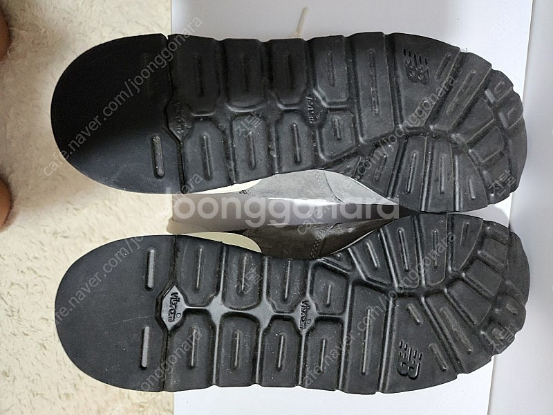 뉴발란스 m990gry 그레이 295--5