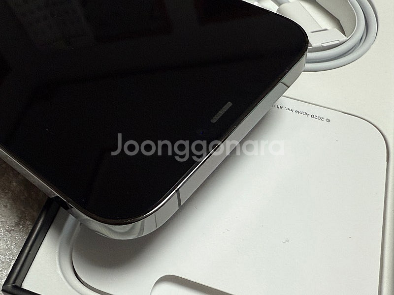 아이폰12프로맥스 스페이스블랙 256g 판매합니다(자급...--1
