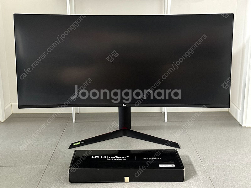 LG 와이드 게이밍 모니터 38GL950G 판매합니다.--0