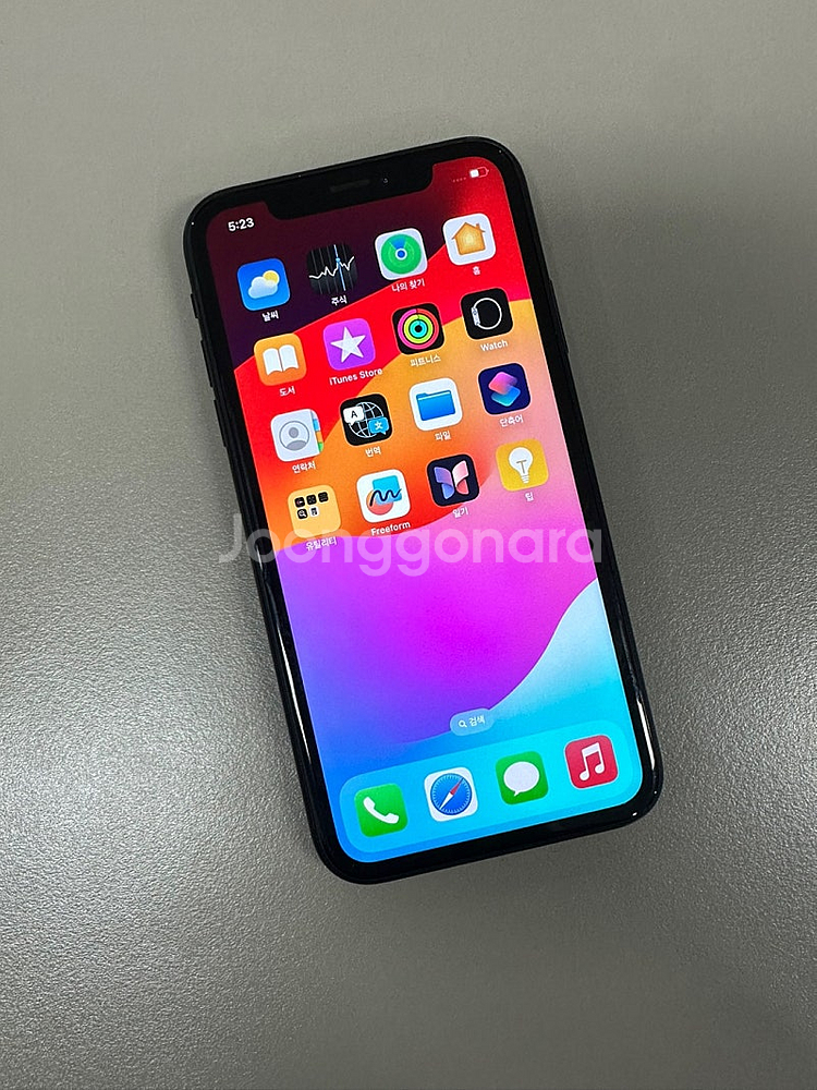 아이폰XR 64기가 블랙색상 배터리 80% 상태좋은단말...--2
