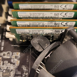 삼성전자 DDR4 16G 2400T 4장