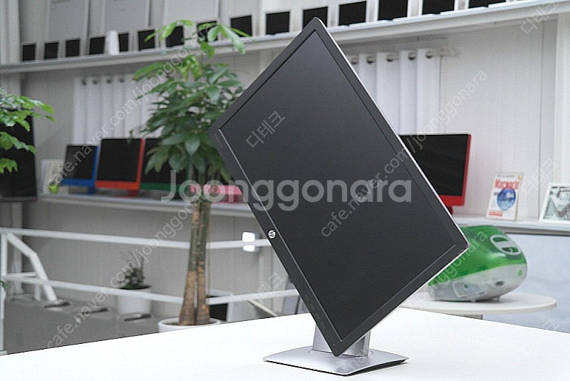 HP EliteDisplay E232/23인치 LED ...--1