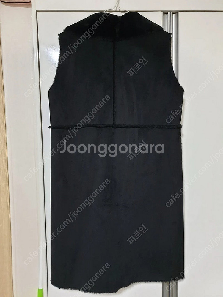 몰리올리 무스탕 롱베스트 m사이즈--1