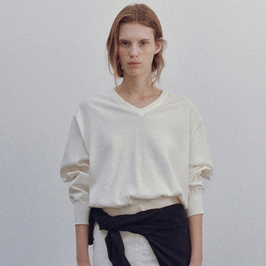 낫띵리튼 Pipley v-neck pullover (Ivory)