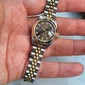 [정품] 롤렉스 여성용 데이저스트 초코판 10P 다이아몬드 (Rolex Datejust Brown Chocolate 10P Diamond Dial Two-Tone Women's)