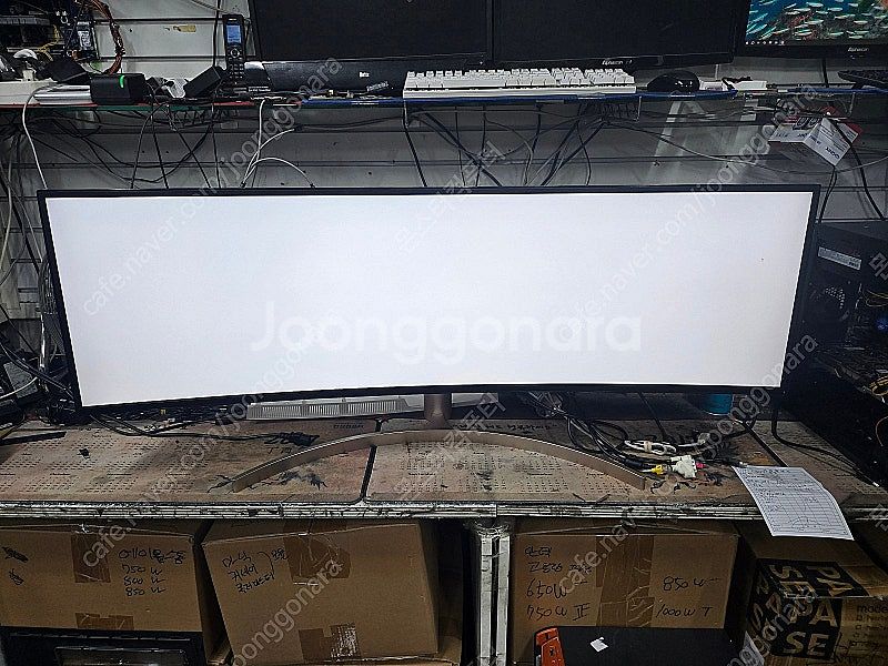 엘지 49인치 울트라와이드 모니터 팝니다. 32:9 비...--2