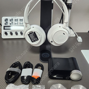 Arctis Nova Pro Wireless X White, 아크티스 노바 프로 무선 X 화이트 판매합니다