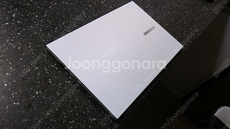 [판매]삼성 초경량 갤럭시북 이온/i7,램16G--2