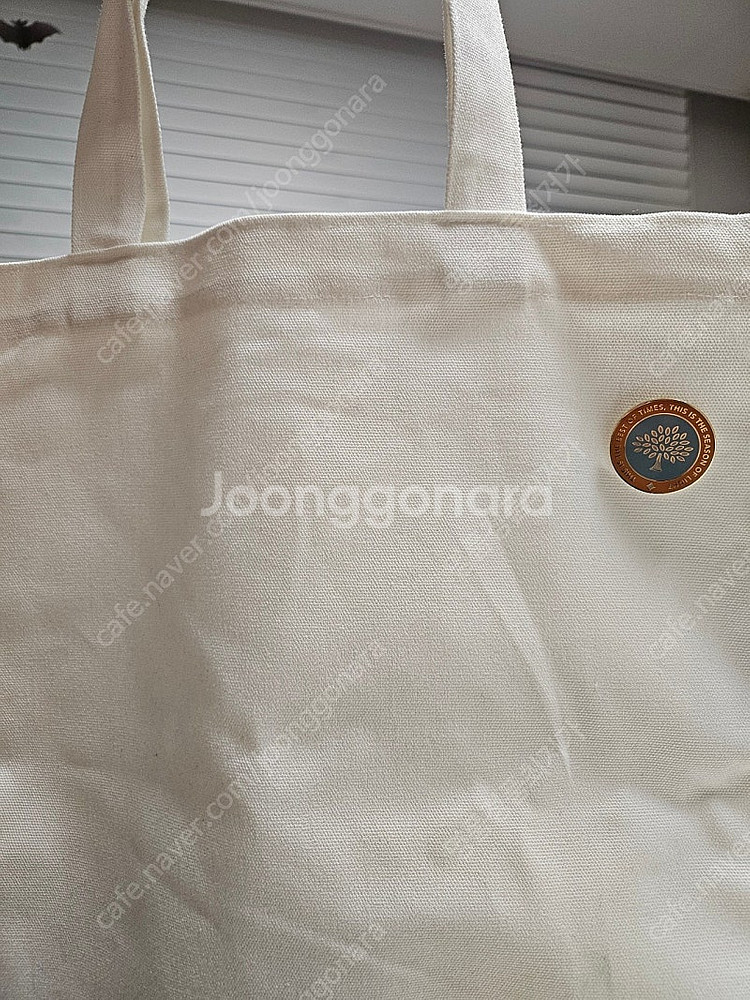 (새상품) 멀버리뺏지 정품 브로치 키홀더 백참 구찌 디...--2