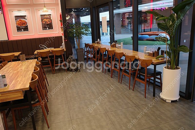마라탕 일식 양식 업소용 식탁의자 아이스크림 카페 무인...--0