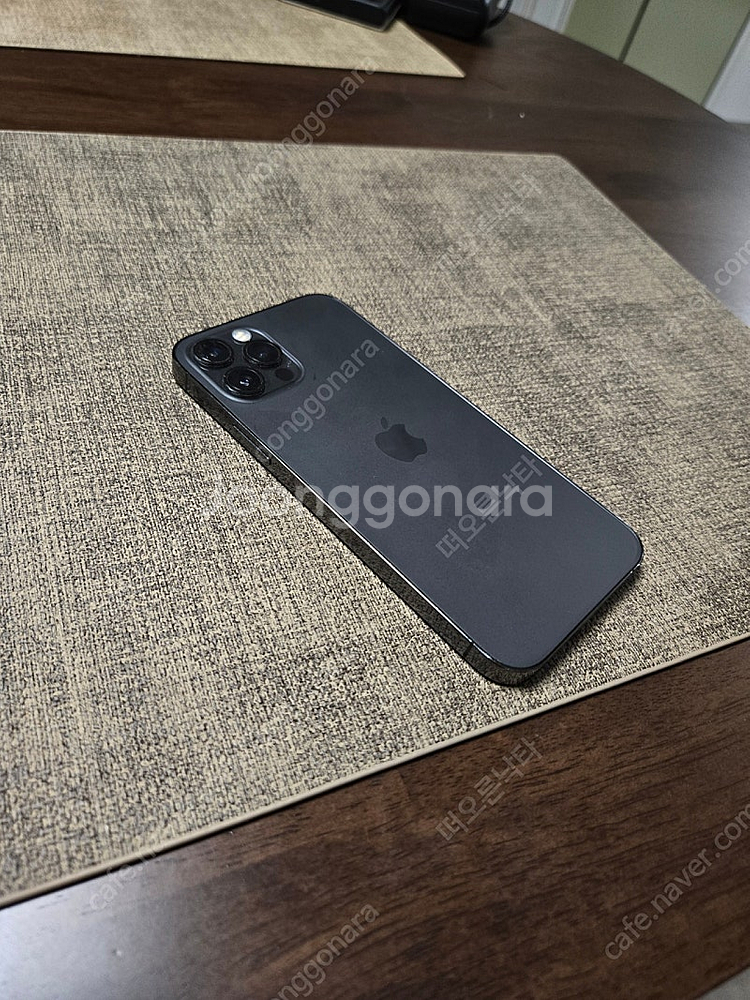아이폰 12pro 256gb 벨킨충전기 포함--0
