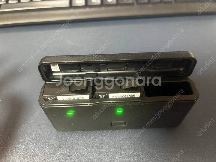 DJI 오즈모 액션4 어드벤처 콤보 액션캠 AC003--1