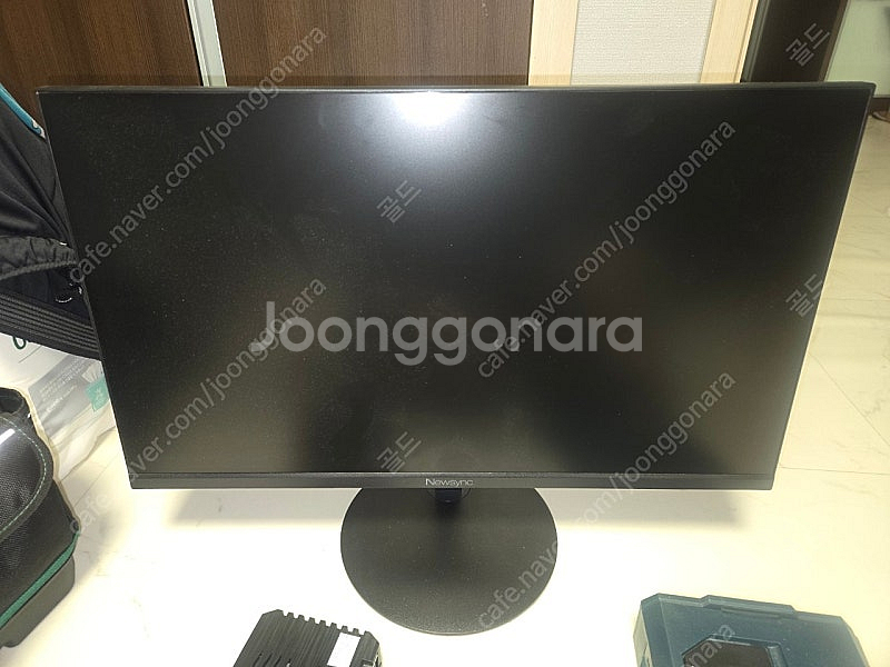 모니터 및 컴퓨터 부품 일괄 판매합니다--0