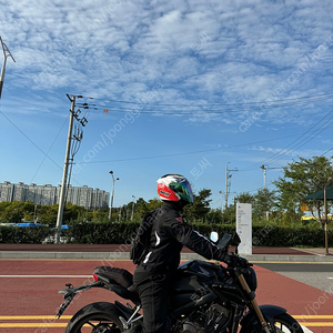 혼다 CB650R 19년식 14700KM 판매합니다.