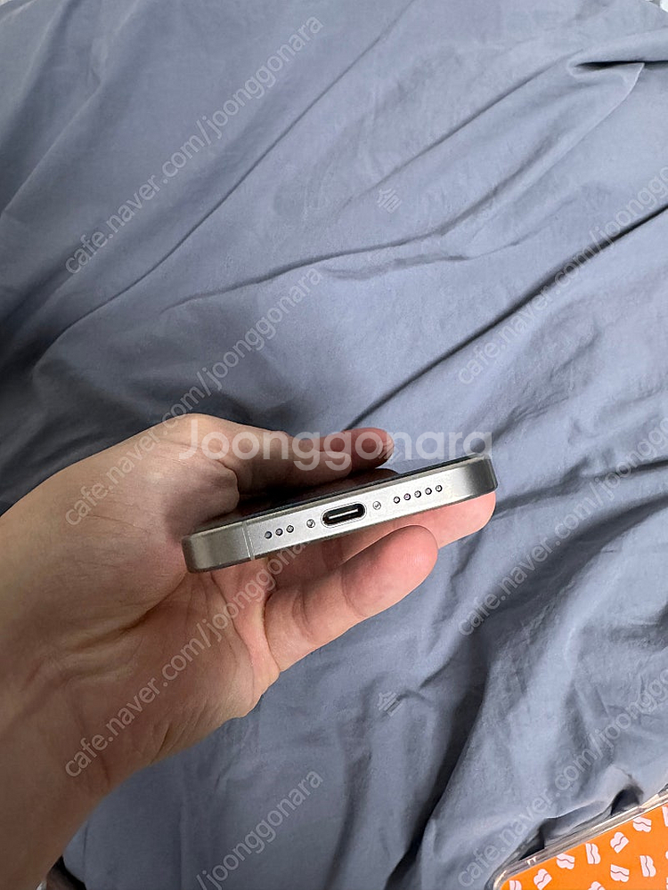 아이폰 15 pro 256 네츄럴티타늄--4