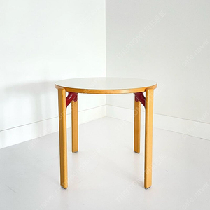 브루노 레이 원형 빈티지 테이블 Bruno Rey Round Vintage Table