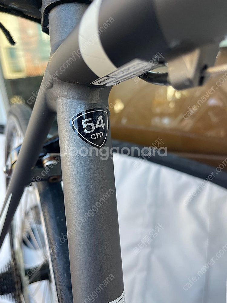 스폐셜라이즈드 알레즈 54사이즈 그레이 색 판매합니다.--8