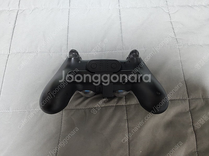 [팝니다] PS4 PRO 1TB 플스4 프로 + 게임 + 주변기기--4