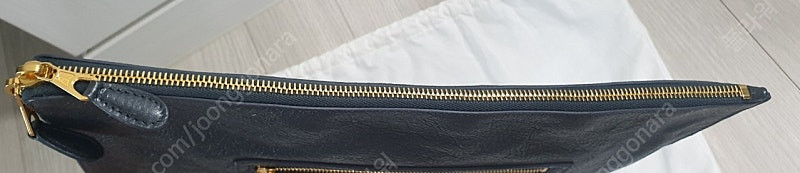 [정품] 발렌시아가 클러치 판매합니다--5