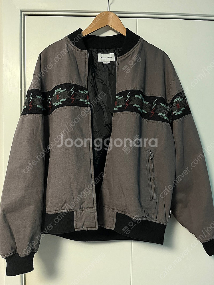 디스이즈네버댓 붐버 자켓 m 팝니다--0