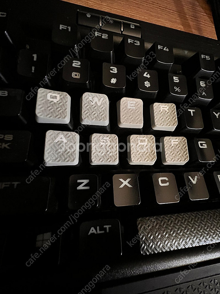 ST100 + 보이드 프로(무선) + K95 키보드 팝니다.--2