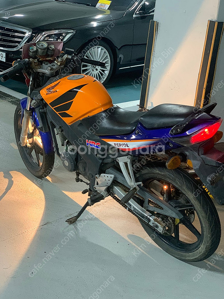 CBR125 네이키드--1