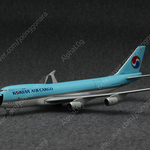 [1:500] korean air b747-400f HL7449 noseopen herpa