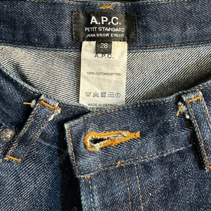 A.P.C 쁘띠 스탠다드 28