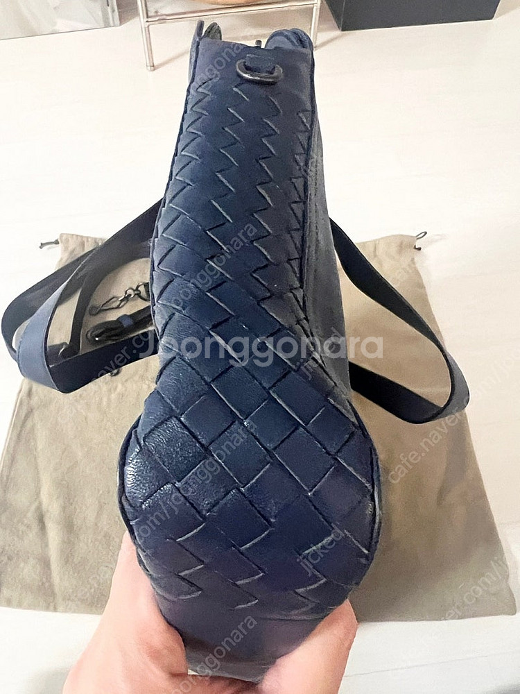 보테가 가죽 노트북/서류 가방 팔아요--2