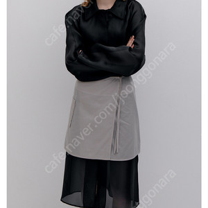 Farven side pocket wrap skirt 라이트 그레이 m사이즈 판매합니다.