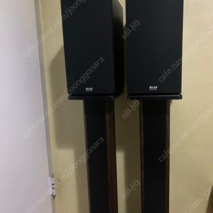 Elac debut 2.0 b5.2 엘락 데뷔 (canston 스탠드 포함) 팝니다.