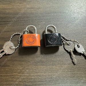 요시다포터 오리지날 클래식 자물쇠 키링 (PADLOCK) 블랙 & 오렌지 색상 판매