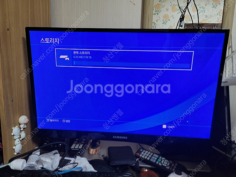 신형 ps4 pro 7218c 2tb 급처 합니다 시스...--1