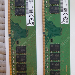 삼성램 DDR4-3200(25600) 16GBx2장=32GB 팝니다.