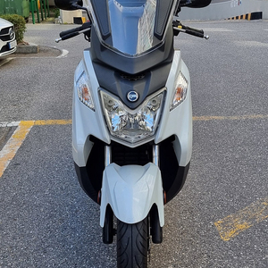 SYM 조이맥스 Z 300 판매합니다.