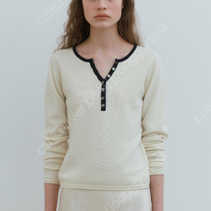 Lo61 엘오 61 니트 Angie Buttoned Knit in Cream