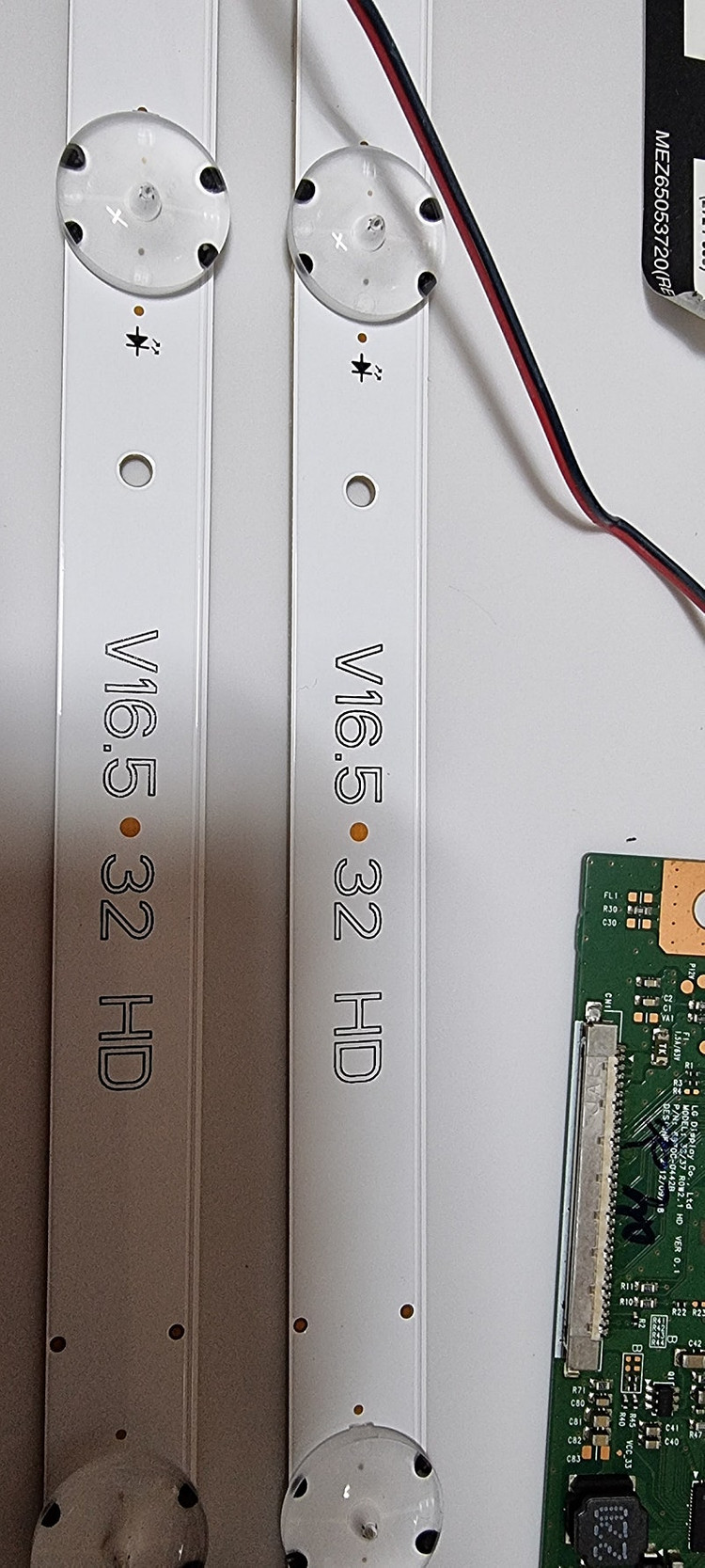 LG TV 32LH560B 고장 파손 부품용 이미지