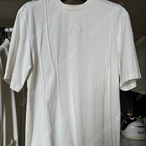 아더에러 Needle logo t-shirt White