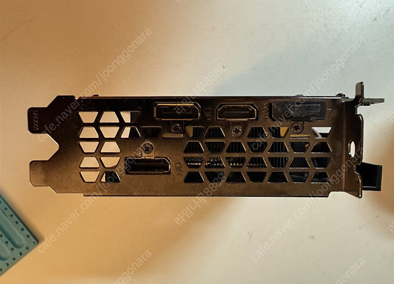 기가바이트 GTX 2060 6G 그래픽카드--2