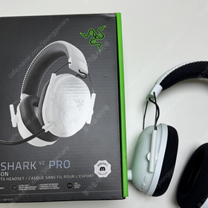 레이저 블랙샤크v2 pro 화이트 풀박스 razer blackshark v2 pro