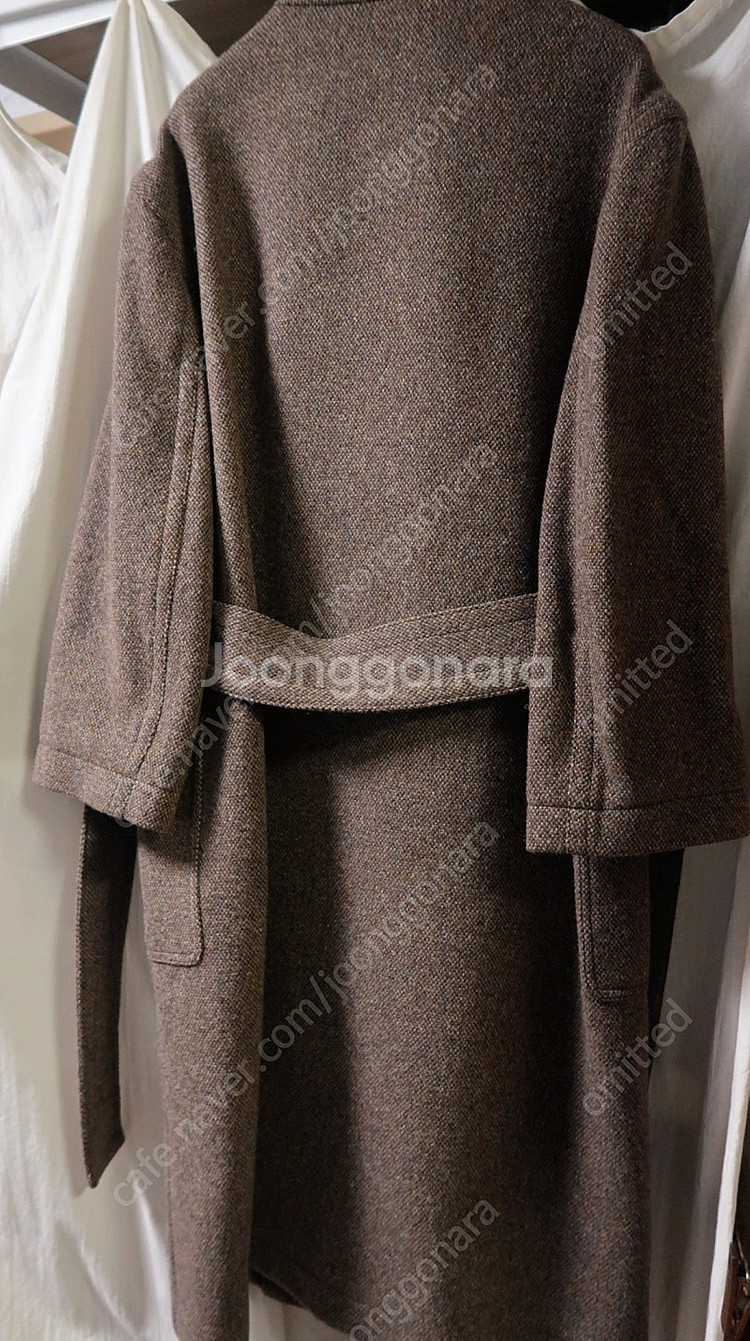 Finne 하이넥 로브 코트 브라운--4