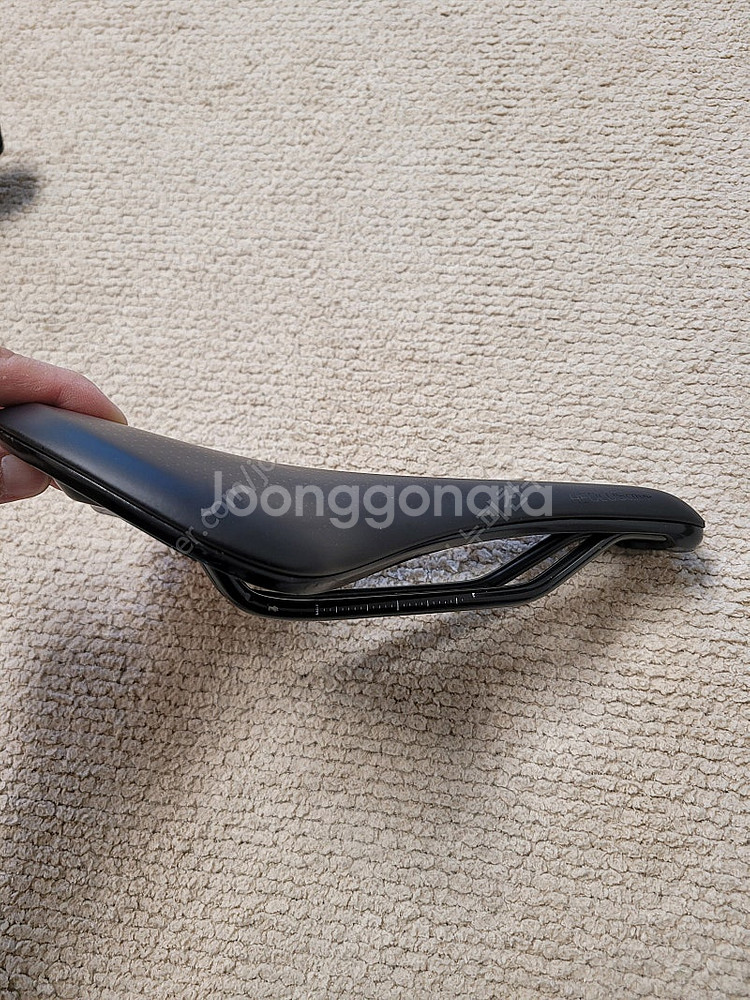 에올루스 콤프 안장 155mm 안장통없는--1