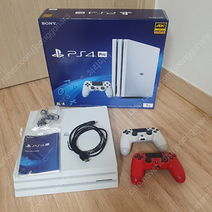 ps4 프로, 듀얼쇼크 2개, 제품박스 있음