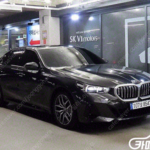 [BMW]5시리즈 (G60) 520i M 스포츠 | 2024 | 7,884km년식 | 회색 | 수원 | 6,890만원