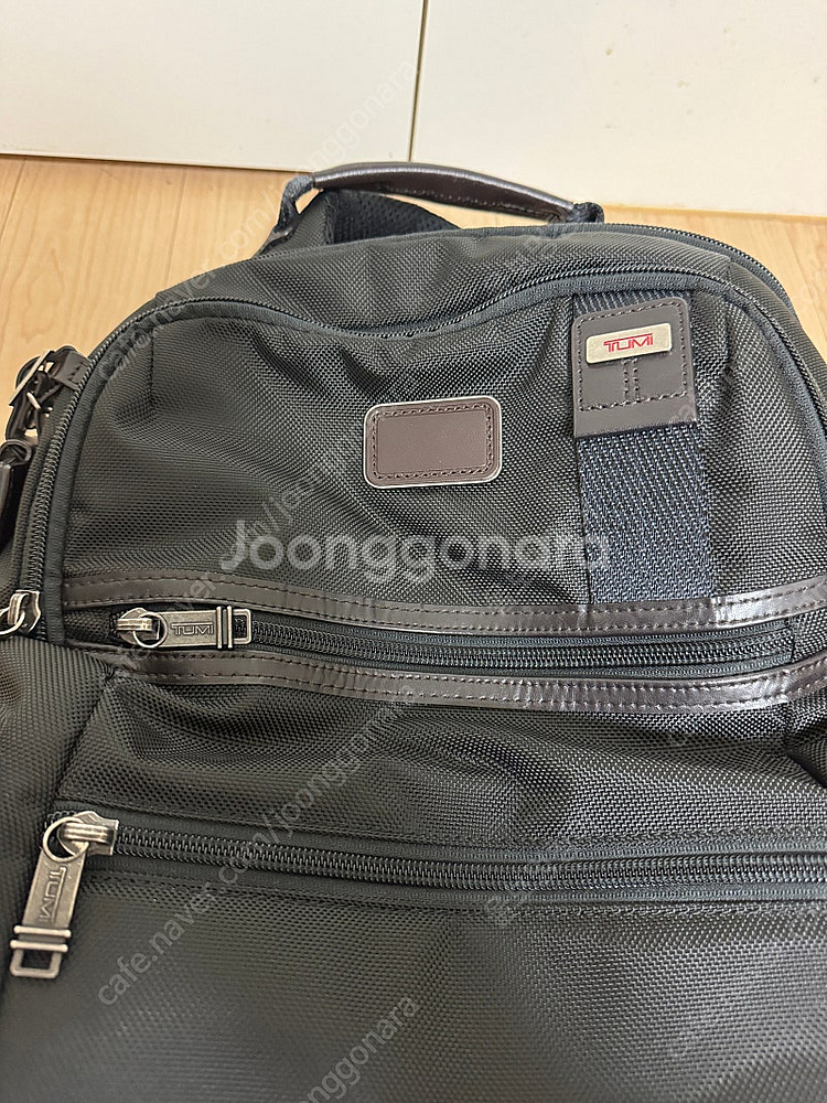 투미 패리쉬 백팩 판매합니다.--3