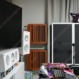 KEF R3 Meta 화이트