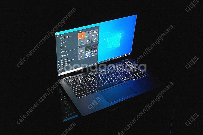 DELL P110G/ Latitude 7400 2in1...--7