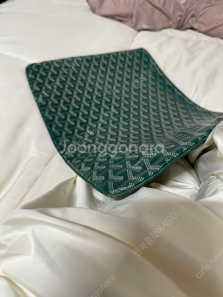고야드 클러치 그린 GM 판매합니다--5