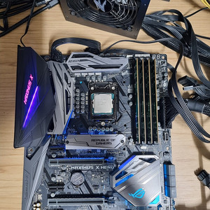 막시무스 히로 X (z370) / ROG MAXIMUS X HERO (z370) 판매합니다. 7만원