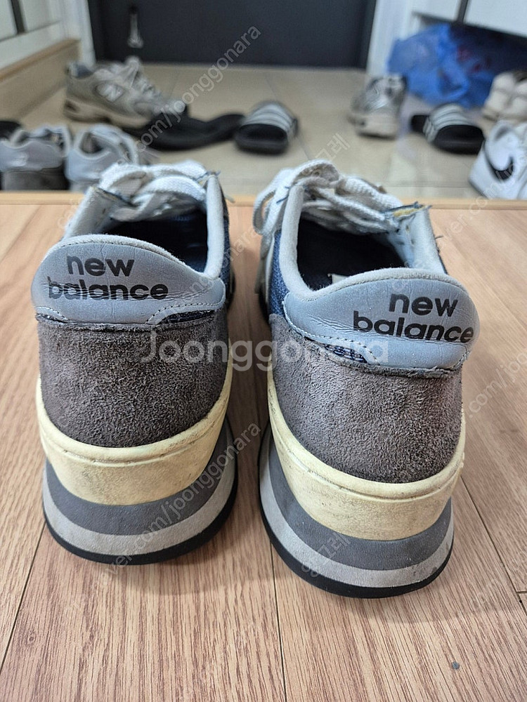 뉴발란스990v1 네이비 255사이즈--2